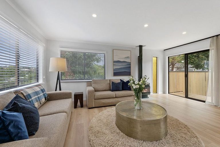 Photo of property in 8 Oldham Place, Browns Bay, Auckland, 0630