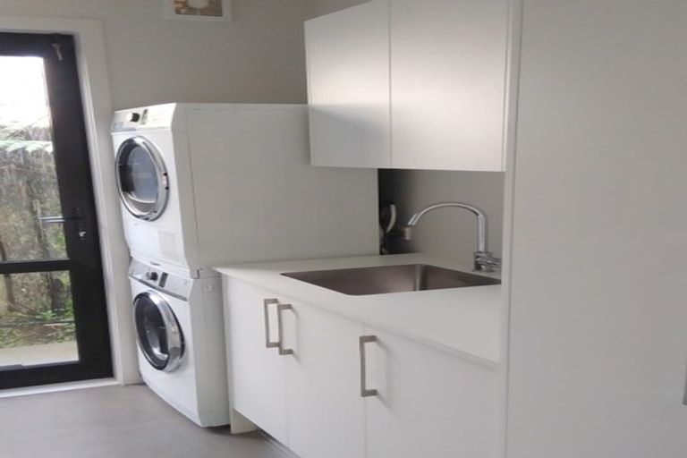 Photo of property in 82 Karamea Street, Whalers Gate, New Plymouth, 4310