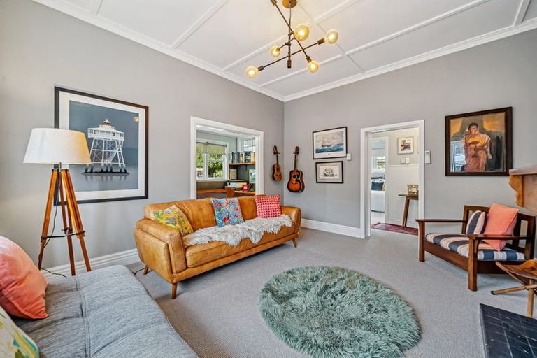 Photo of property in 77 Ward Street, Wallaceville, Upper Hutt, 5018