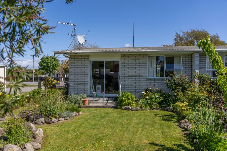 Photo of property in 49b Mcmaster Street, Greytown, 5712