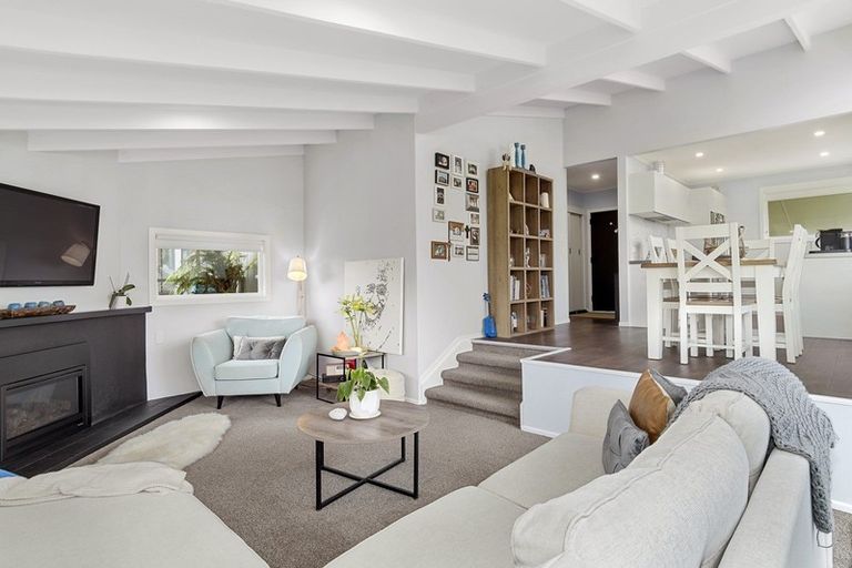 Photo of property in 25 Waikite Road, Welcome Bay, Tauranga, 3112