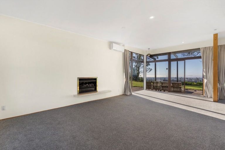 Photo of property in 11 Puketaha Road, Swanson, Auckland, 0816