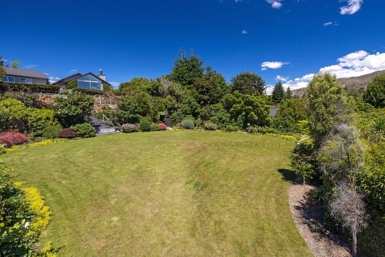 Photo of property in 10 Penrith Park Drive, Wanaka, 9305