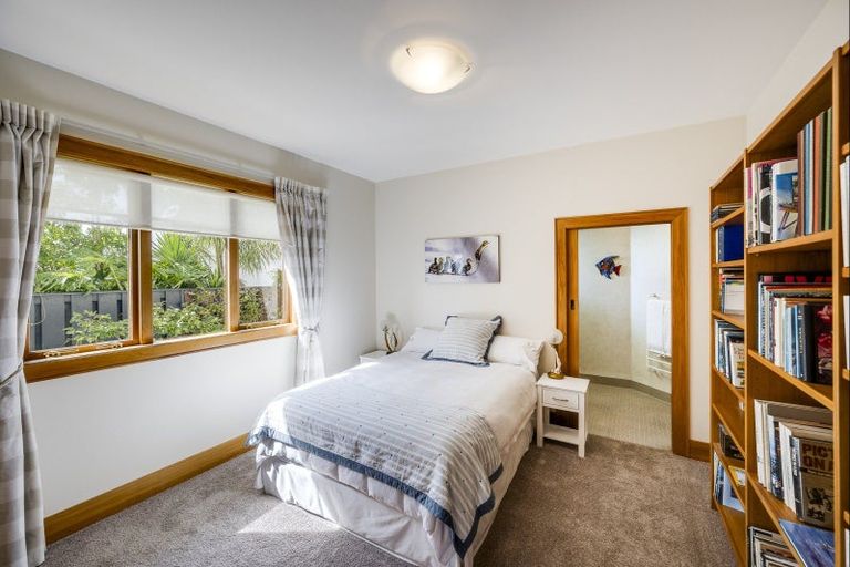 Photo of property in 8 George Street, Hospital Hill, Napier, 4110
