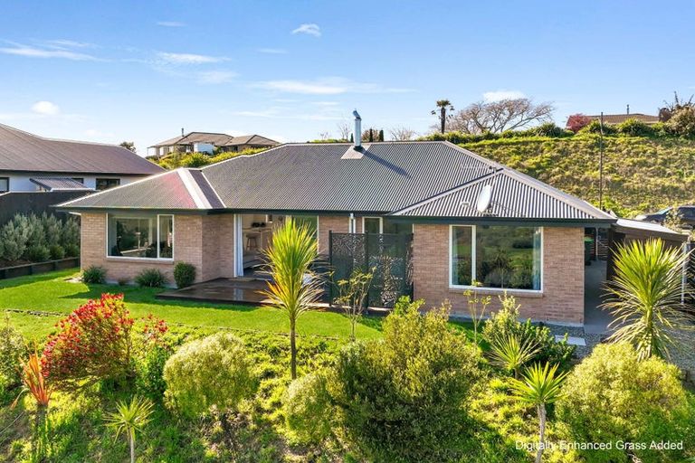 Photo of property in 32 Katania Heights, Brightwater, 7022