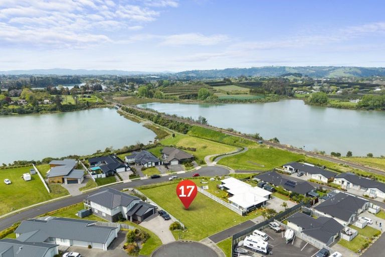 Photo of property in 17 Wairere Rise, Omokoroa, 3114