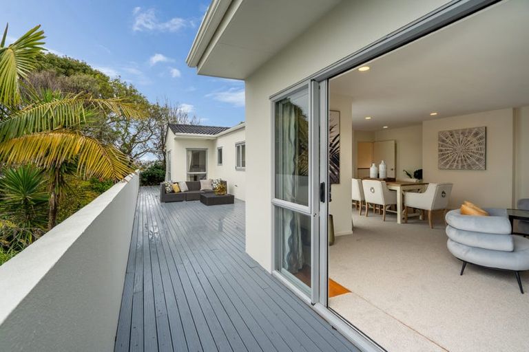 Photo of property in 2/22 Valley Road, Browns Bay, Auckland, 0630