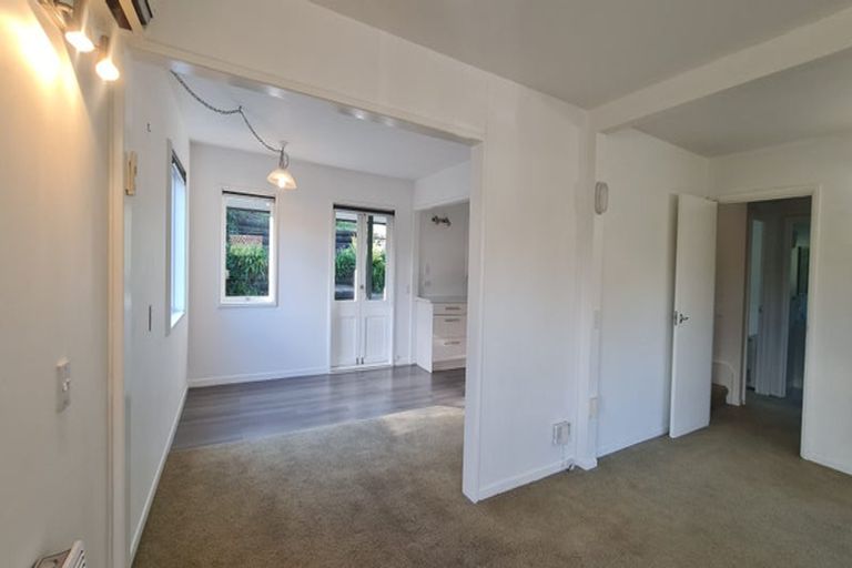 Photo of property in 11 Shortland Place, Havelock North, 4130