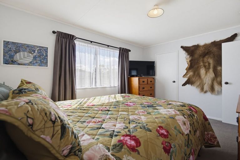 Photo of property in 24 Stirling Street, Te Aroha, 3320