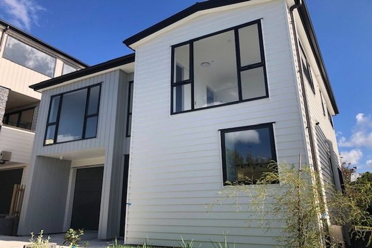 Photo of property in 12c Newhaven Terrace, Mairangi Bay, Auckland, 0630