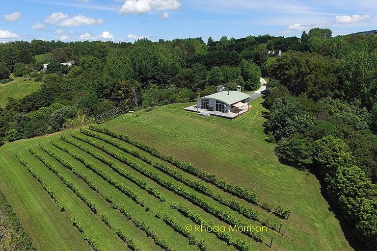 Photo of property in 245 Metcalfe Road, Matakohe, 0593