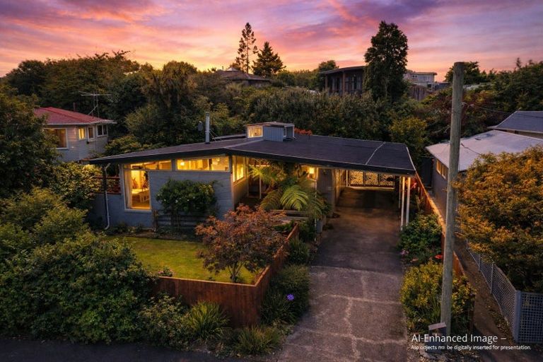 Photo of property in 9 Highbury Drive, Levin, 5510