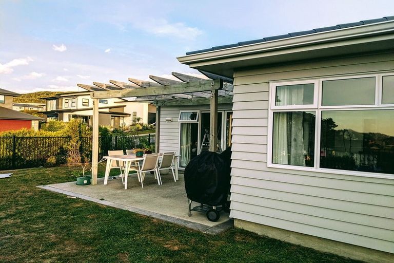 Photo of property in 12 Ken Douglas Drive, Aotea, Porirua, 5024