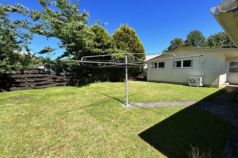 Photo of property in 114 Te Rangitautahanga Road, Turangi, 3334
