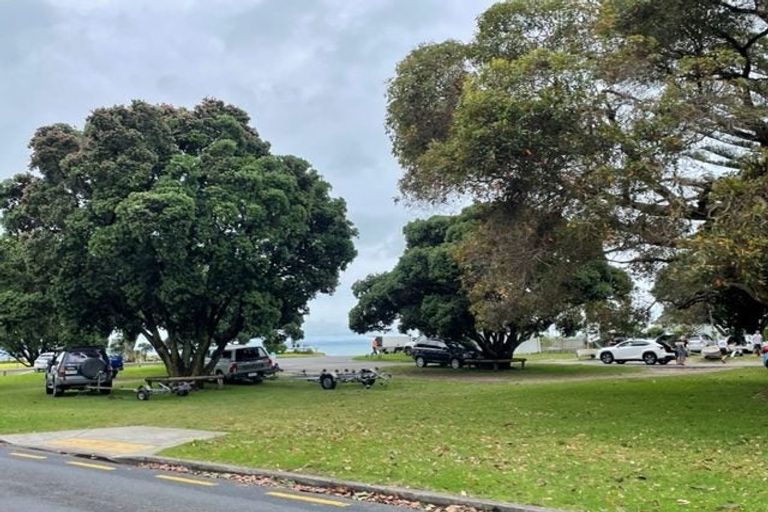 Photo of property in 4 Motuora Road, Manly, Whangaparaoa, 0930