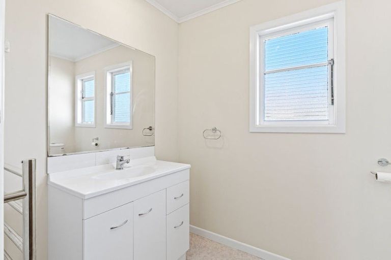 Photo of property in 4 Kaka Place, Whanganui East, Whanganui, 4500