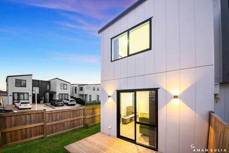 Photo of property in 72 Minhas Road, Papakura, 2110