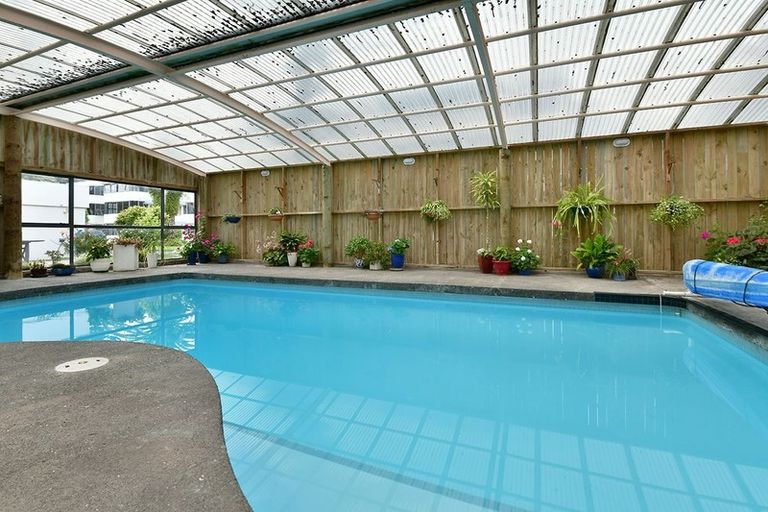 Photo of property in 11f Puriri Avenue, Orewa, 0931