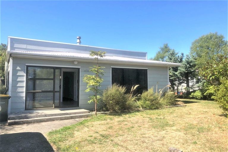 Photo of property in 12 Easton Street, Foxton, 4814