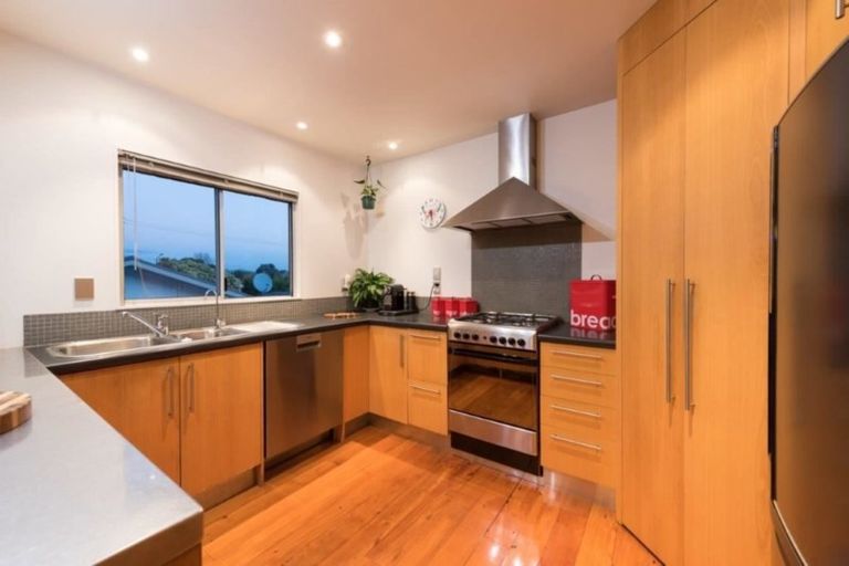 Photo of property in 17b Tui Street, Mount Maunganui, 3116