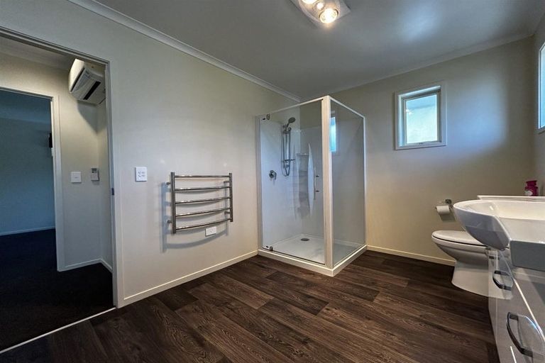 Photo of property in 40 Peer Street, Upper Riccarton, Christchurch, 8041