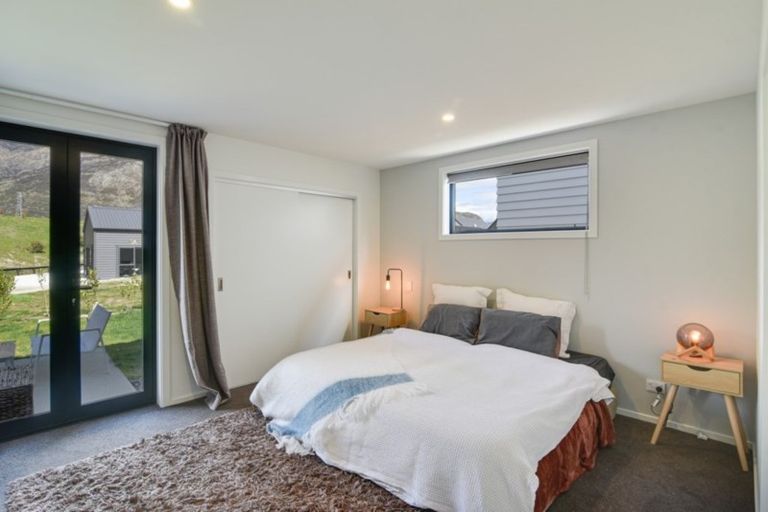 Photo of property in 4 Bathans Lane, Lake Hayes, Queenstown, 9304