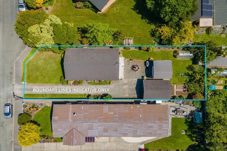 Photo of property in 12 Churchill Place, Waimate, 7924