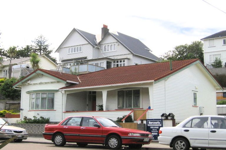 Photo of property in 181 Clyde Street, Island Bay, Wellington, 6023