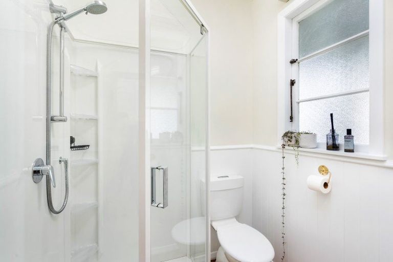 Photo of property in 6 Dolbel Street, Taradale, Napier, 4112