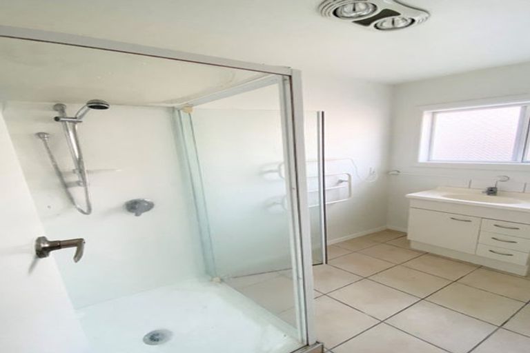 Photo of property in 172 Waimairi Road, Ilam, Christchurch, 8041