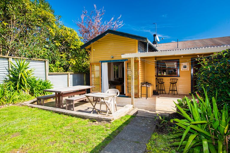 Photo of property in 381 Clifford Street, Mangapapa, Gisborne, 4010