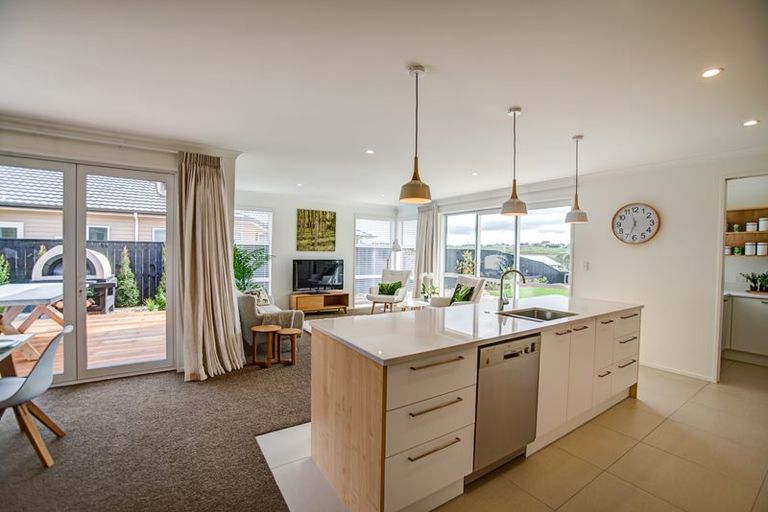 Photo of property in 67 Eighth View Avenue, Beachlands, Auckland, 2018