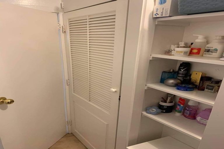 Photo of property in 8 Ruru Road, Otaihanga, Paraparaumu, 5036