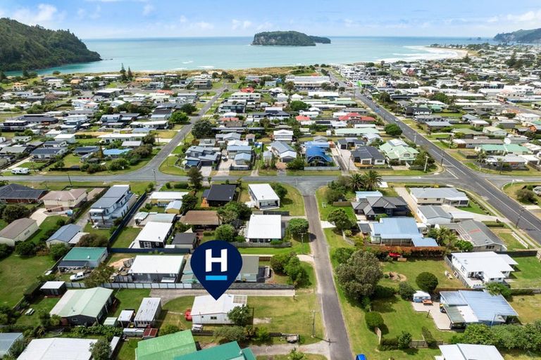 Photo of property in 104a The Square, Whangamata, 3620