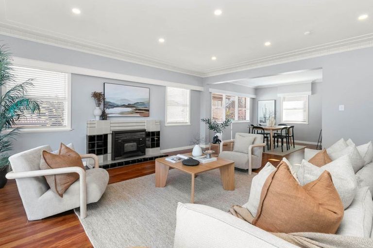 Photo of property in 132a Coronation Road, Mangere Bridge, Auckland, 2022