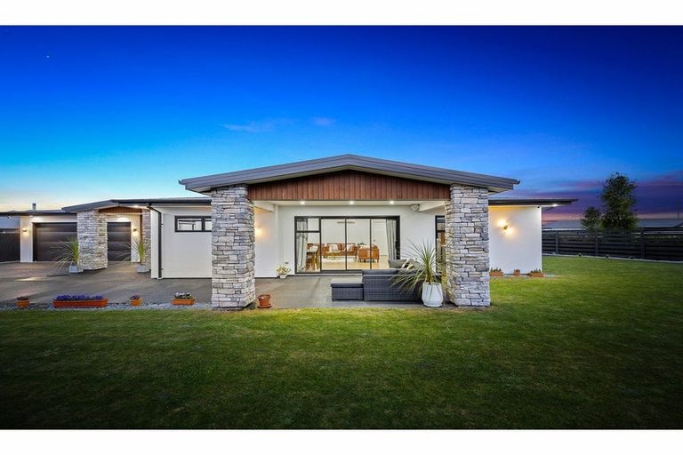 Photo of property in 10 Goodland Place, Rolleston, 7614