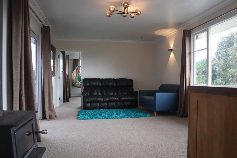 Photo of property in 27 Galt Street, Hawera, 4610