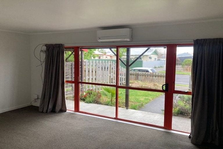 Photo of property in 621 Miller Street, Hastings, 4122