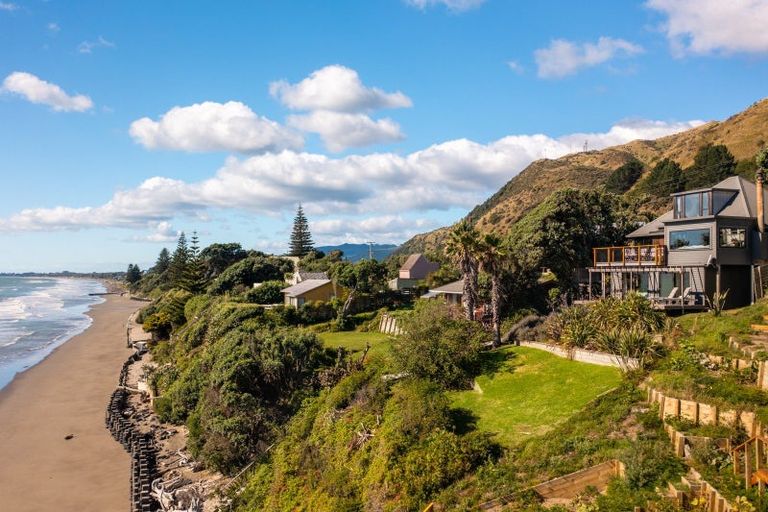 Photo of property in 84 Ames Street, Paekakariki, 5034