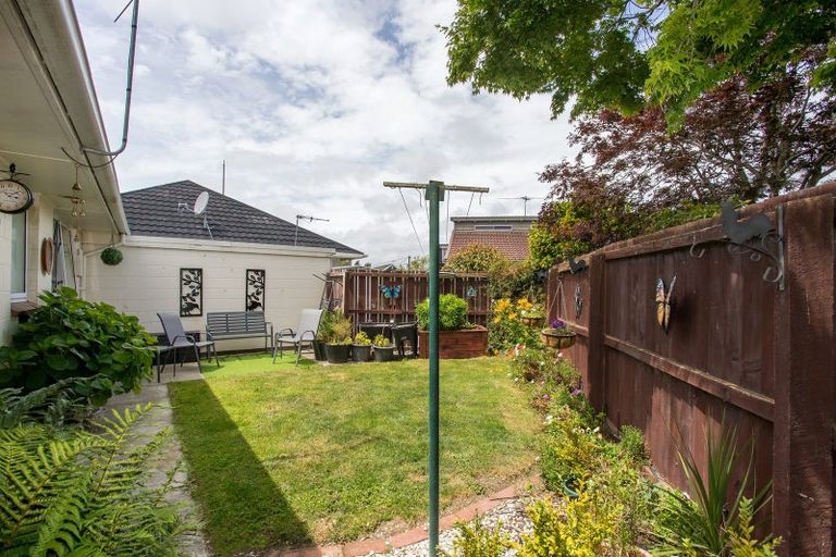 Photo of property in 2/9 Omega Place, Casebrook, Christchurch, 8051