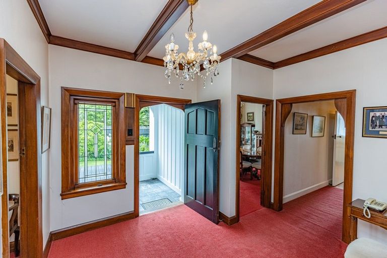Photo of property in 32 Brassey Road, Saint Johns Hill, Whanganui, 4500