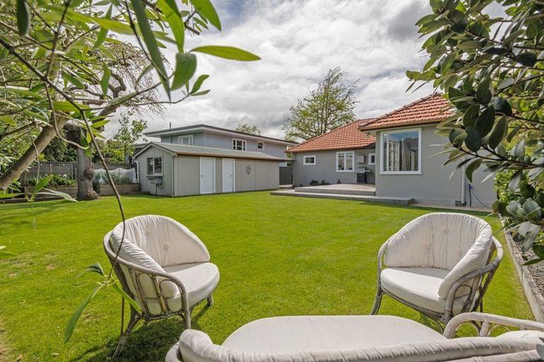Photo of property in 8 Hughes Avenue, Hokowhitu, Palmerston North, 4410