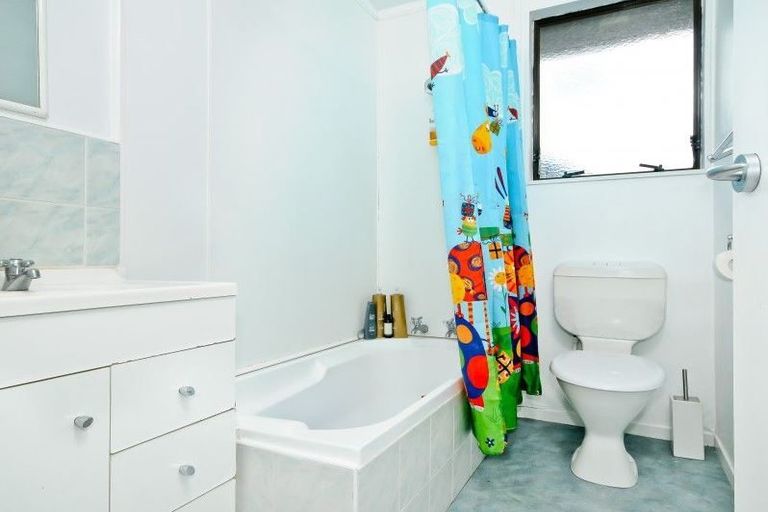 Photo of property in 50b Heath Street, St Andrews, Hamilton, 3200