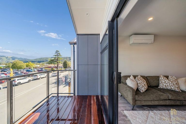 Photo of property in 20a King Street, Upper Hutt Central, Upper Hutt, 5018