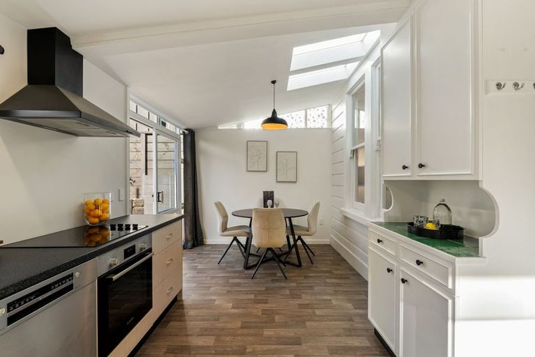 Photo of property in 97 Elizabeth Street, Mount Victoria, Wellington, 6011