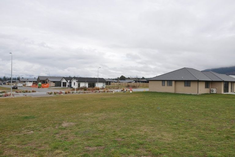 Photo of property in 35 Timsfield Drive, Lake Hawea, Wanaka, 9382