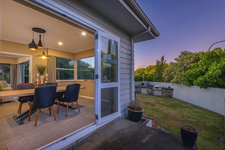 Photo of property in 1 Wigan Place, Hokowhitu, Palmerston North, 4410