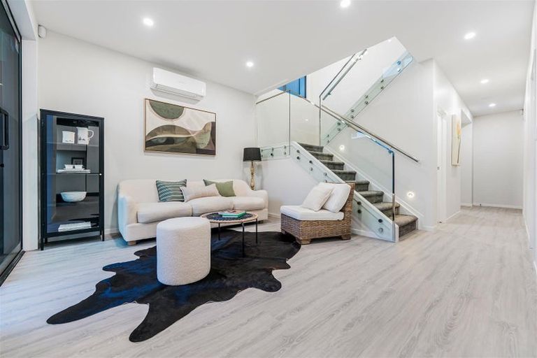 Photo of property in 61c Marendellas Drive, Bucklands Beach, Auckland, 2014