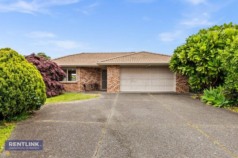 Photo of property in 31 Grabella Place, Papamoa Beach, Papamoa, 3118