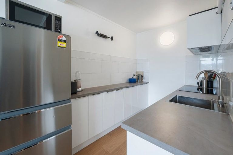 Photo of property in 70 Hobson Street, Thorndon, Wellington, 6011